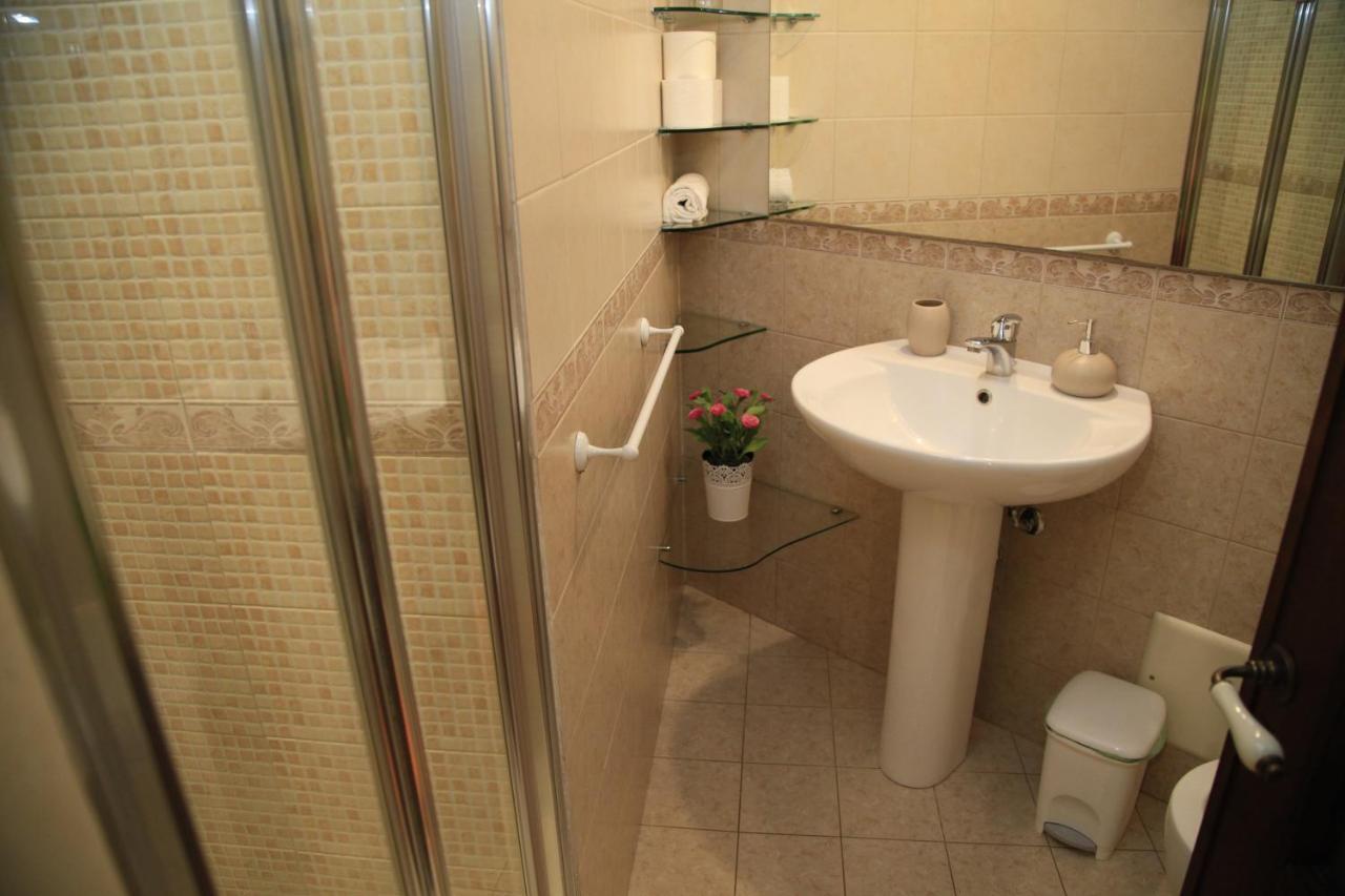 Dimora Dei Figuli Otel Lecce Oda fotoğraf
